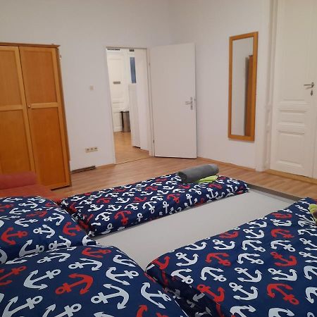 Ferienwohnung Schloessel 10 Вена Экстерьер фото