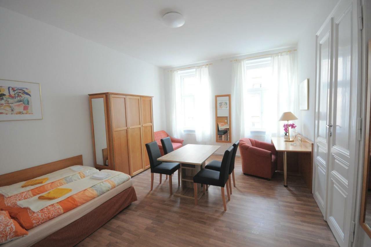 Ferienwohnung Schloessel 10 Вена Экстерьер фото
