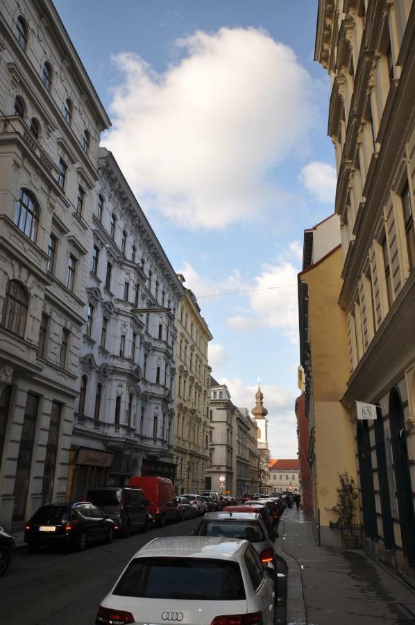 Ferienwohnung Schloessel 10 Вена Экстерьер фото