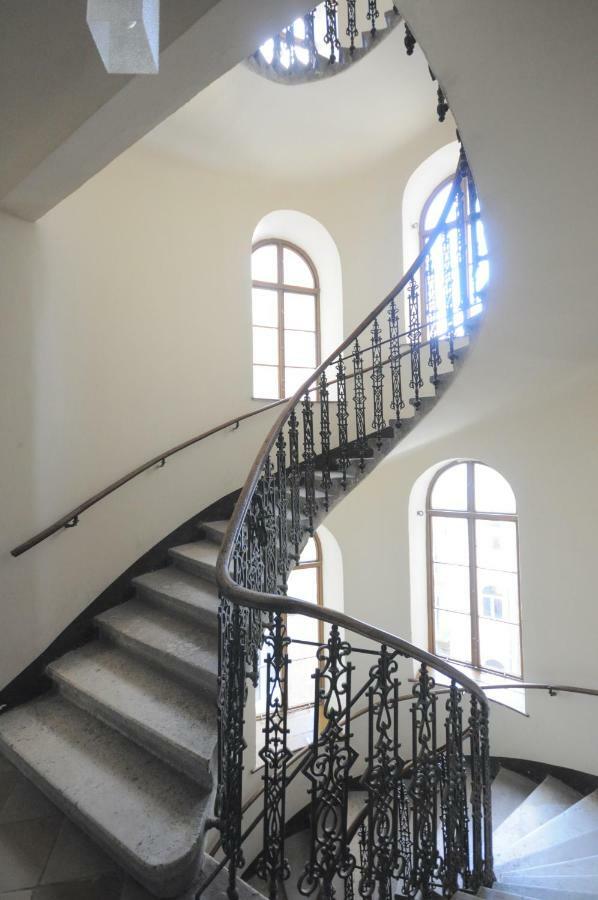 Ferienwohnung Schloessel 10 Вена Экстерьер фото